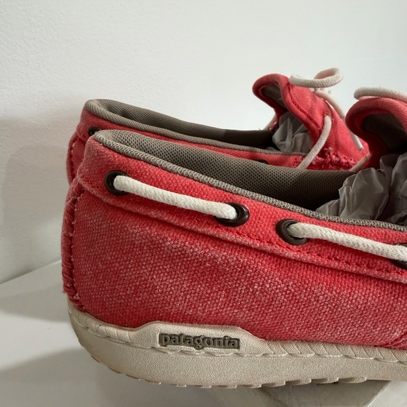 Patagonia Size 10 Vibrant Red Boat Shoes - Picture 3 of 9
